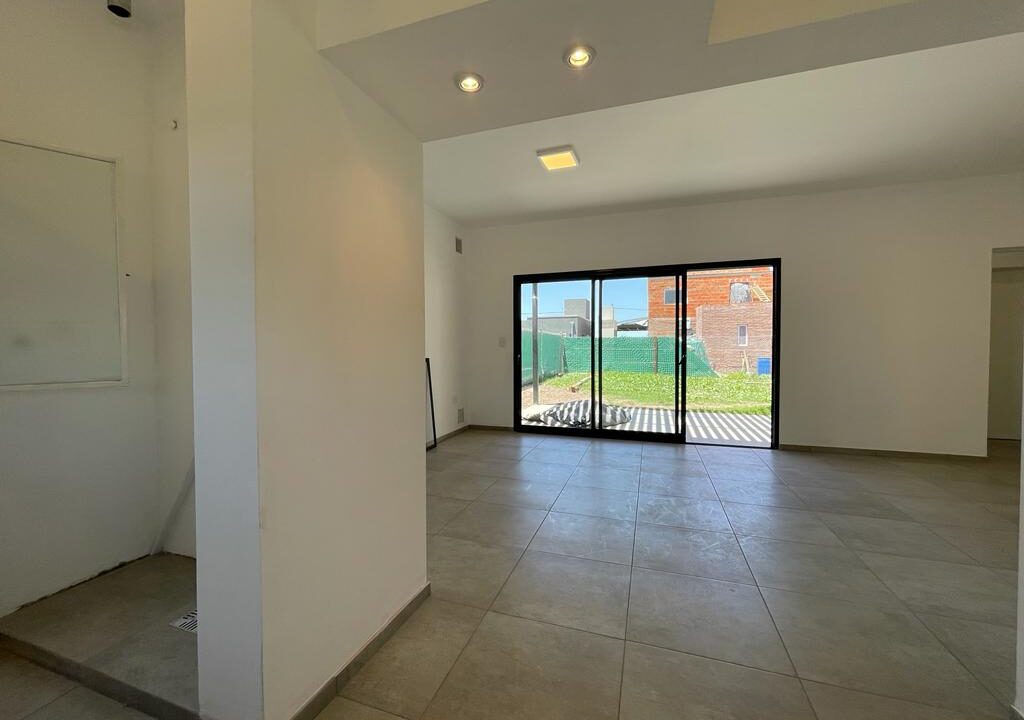 WhatsApp Image 2023-11-27 at 10.15.34 AM (10)