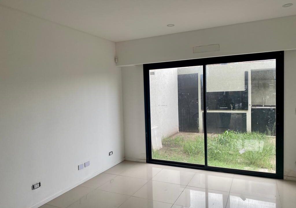 1fdc356a-3916-4bb9-8935-8e6b34b2138c