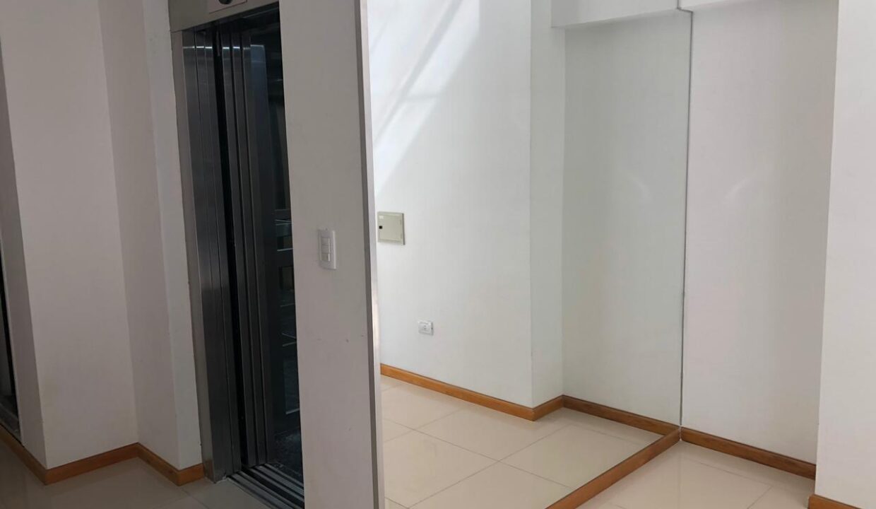 99a0d6d3-7931-4b18-b343-854a47fd9f8b