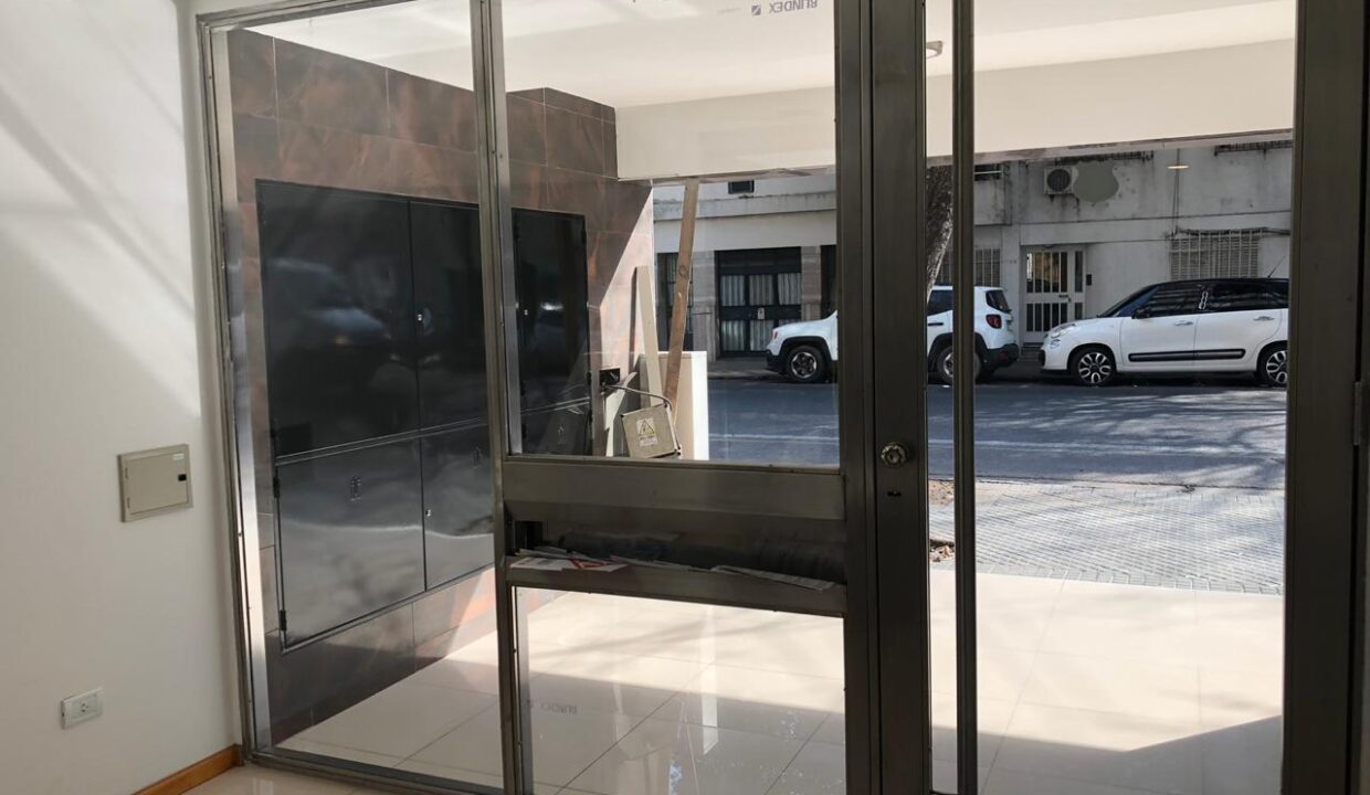 f5612b3b-05b9-40bf-b470-2d22d8d3e898