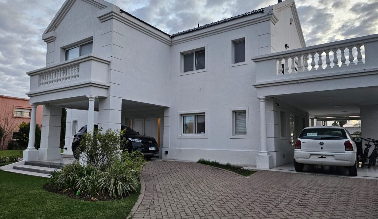 WhatsApp Image 2025-08-04 at 12.50.44 PM