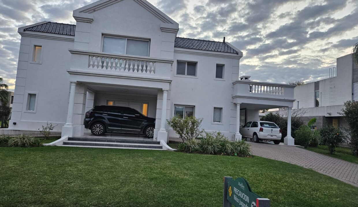 WhatsApp Image 2025-08-04 at 12.50.45 PM